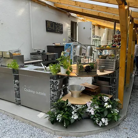 Fettehenne Gaestehaus Πανδοχείο Erkrath